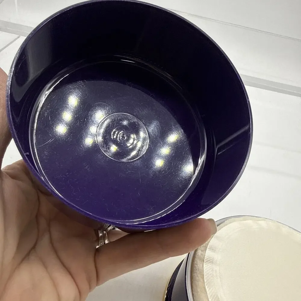 NEW PASSION by Elizabeth Taylor Dusting Powder 2.6 oz, NO OUTER BOX!
